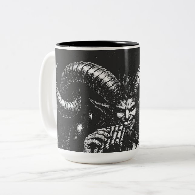 Caneca De Café Em Dois Tons Sátiro Invernal Hornado — por BurnsInHell (Frente Esquerda)