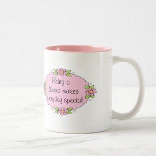 Caneca De Café Em Dois Tons Ser uma Nonna torna todos os dias especiais