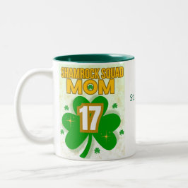 Caneca De Café Em Dois Tons Shamrock Squad Mãe - Rua. Dia de Patrick 2025