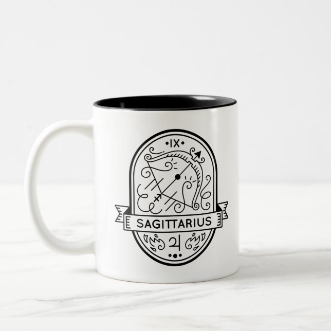 CANECA DE CAFÉ EM DOIS TONS SÍMBOLO DO CRACHÁ ZODIÁTICO SAGITTARIUS STROKE (Esquerda)