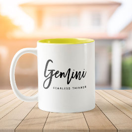 Caneca De Café Em Dois Tons Símbolo Zodiac de Script Moderno do Horoscópio Gem