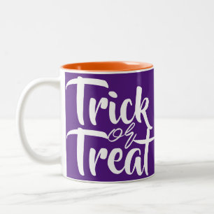 Caneca De Café Em Dois Tons Simples truque ou tratar a família de Halloween