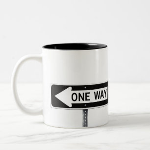 Caneca De Café Em Dois Tons Sinal de mão única