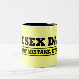 Caneca De Café Em Dois Tons Sinal engraçado do dyslexic