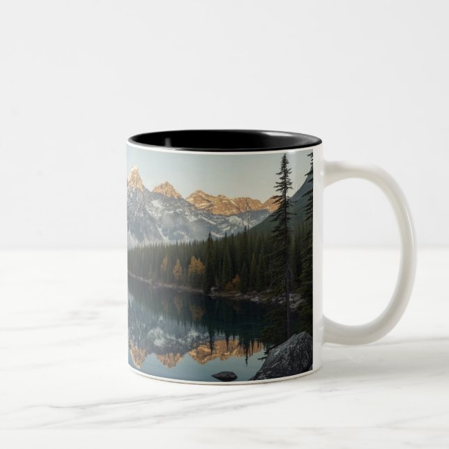 Caneca De Café Em Dois Tons Snowy Mountain Lake Scenic (Direita)