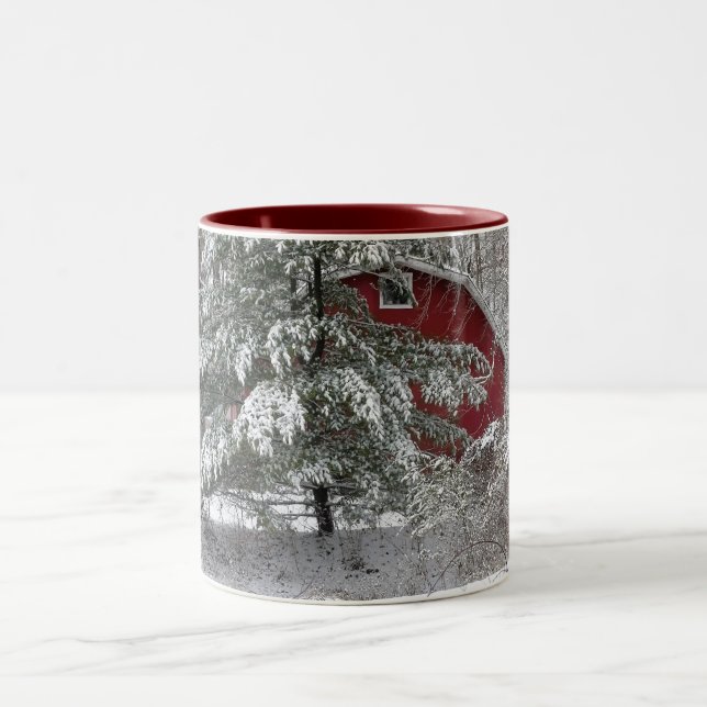 Caneca De Café Em Dois Tons Snowy Red Barn (Centro)