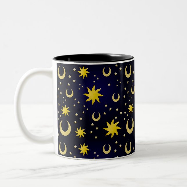 Caneca De Café Em Dois Tons Sóis, Luas e Estrelas Whimsigoth Celestiais   (Esquerda)