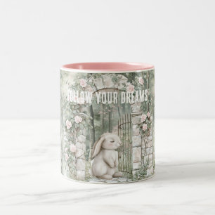 Caneca De Café Em Dois Tons Sonhos Inchados de Coelhinho Floral de Jardim Flor