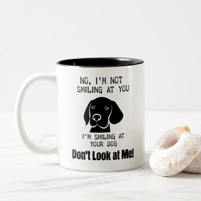 Caneca De Café Em Dois Tons Sorrir para o seu cachorro (Com Donut)