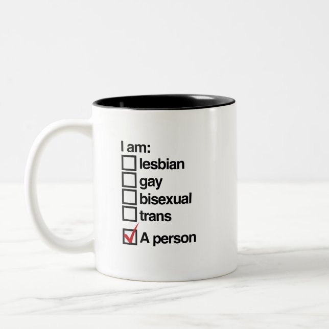 Caneca De Café Em Dois Tons Sou uma pessoa LGBT (Esquerda)
