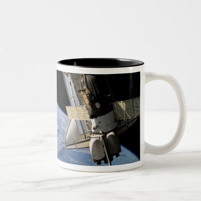Caneca De Café Em Dois Tons Space Shuttle Atlantis e uma espaçonave Soyuz (Direita)