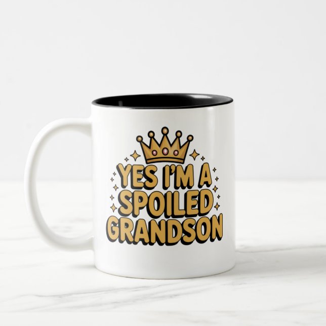 Caneca De Café Em Dois Tons Spoiled Grandson (Esquerda)
