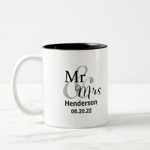 Caneca De Café Em Dois Tons Sr. & Sra. Casamento com sobrenome casado