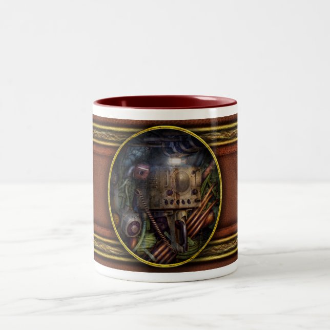 Caneca De Café Em Dois Tons Steampunk - Naval - A estação de comunicação (Centro)