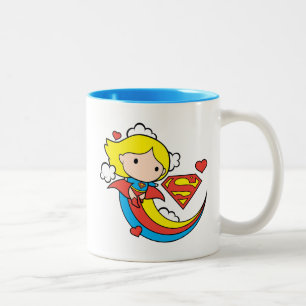 Caneca De Café Em Dois Tons Supergirl Chibi Voando Arco-Íris