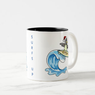 Caneca De Café Em Dois Tons Surge com o Santa Hat surfando gaivota