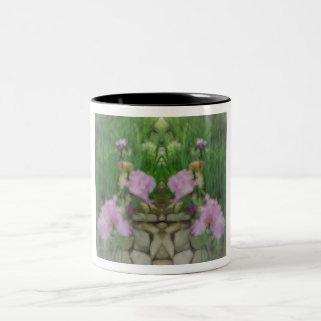 Caneca De Café Em Dois Tons Surreal Fantasy Iris Floral Path (Centro)