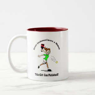 Caneca De Café Em Dois Tons Taça do Café: Jogada nunca subestima uma mulher