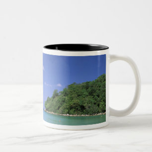 Caneca De Café Em Dois Tons Tailândia, Ilha Phuket. Praia.