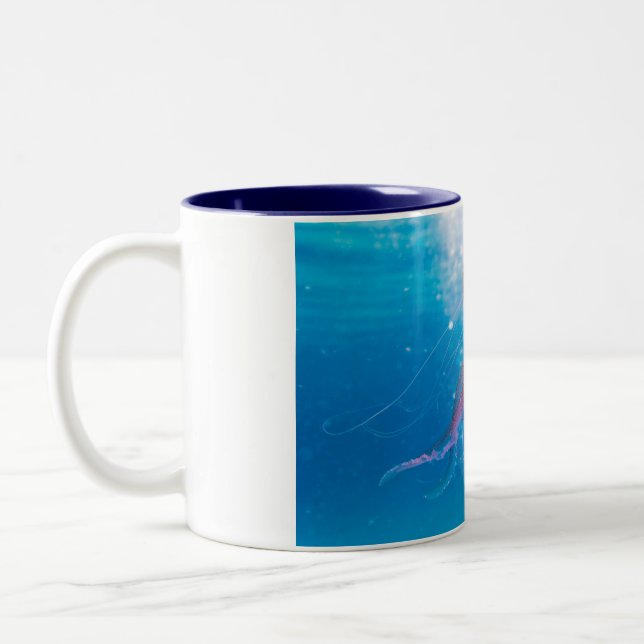 Caneca De Café Em Dois Tons taza con diseño (Esquerda)