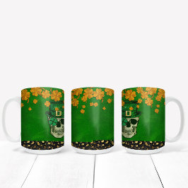 Caneca De Café Em Dois Tons Tema do Dia de Patrick com Caveira e Shamrock