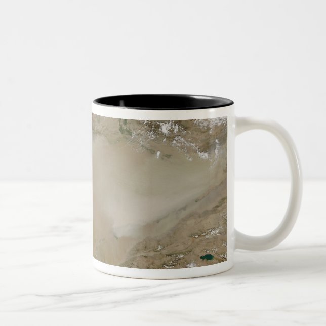 Caneca De Café Em Dois Tons Tempestade de poeira no deserto de Taklimakan, Chi (Direita)