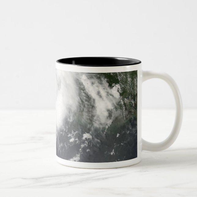 Caneca De Café Em Dois Tons Tempestade tropical Edouard 2 (Direita)