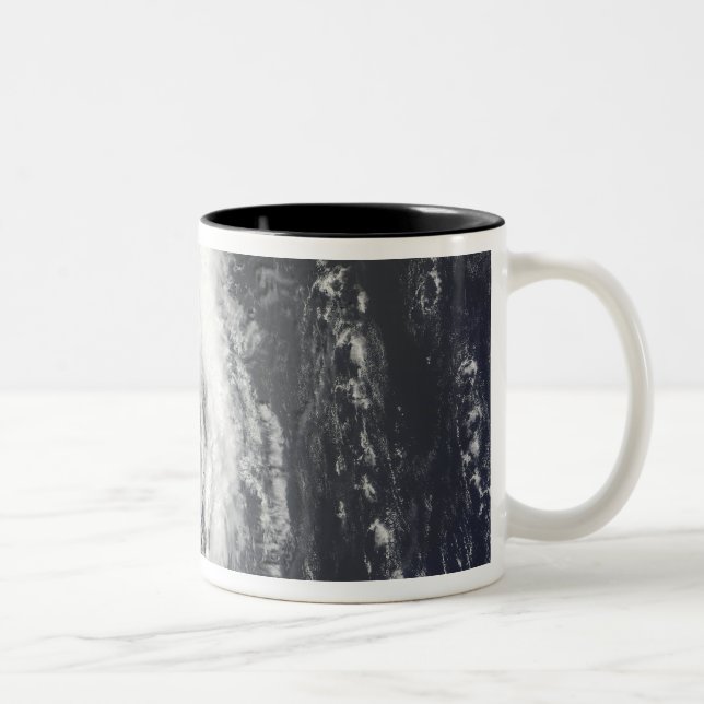 Caneca De Café Em Dois Tons Tempestade tropical Krovanh (Direita)