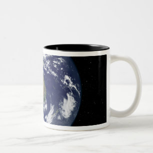 Caneca De Café Em Dois Tons Terra totalmente iluminada centrada na Austrália e