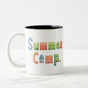 Caneca De Café Em Dois Tons Texto colorido do acampamento de verão para a aven