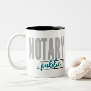Caneca De Café Em Dois Tons Tipo de Letra Grande Pública Negra Esmaecida com A