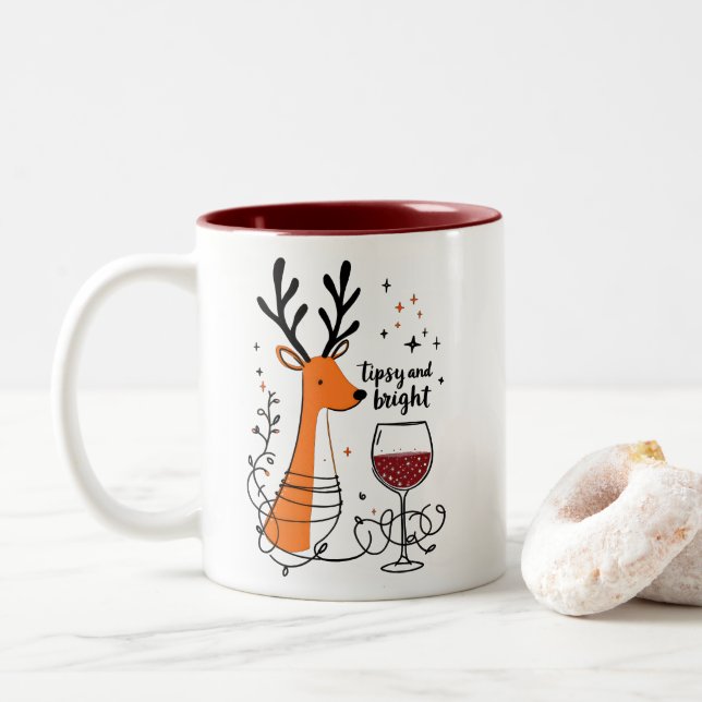 Caneca De Café Em Dois Tons Tipsy and Bright Reindeer  (Com Donut)