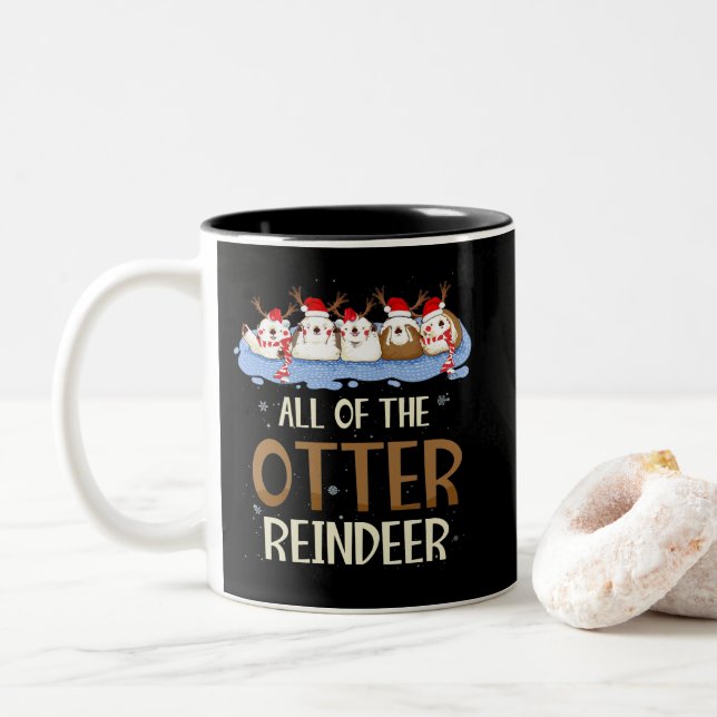 Caneca De Café Em Dois Tons Toda a Rena Otter Natal Engraçada (Com Donut)