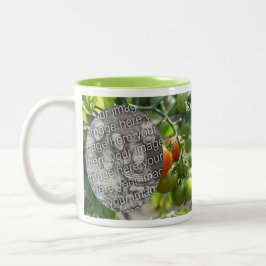 Caneca De Café Em Dois Tons Tomates de cereja de jardim adicione sua foto