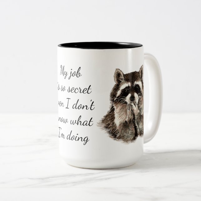 Caneca De Café Em Dois Tons Trabalho Divertido Cotação Fora do Raccoon (Frente Esquerda)