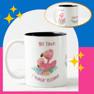 Caneca De Café Em Dois Tons Trecho rosa Flamingo com citação "Pessoas ontem"