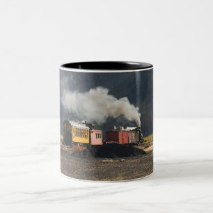 Caneca De Café Em Dois Tons Trem do vapor