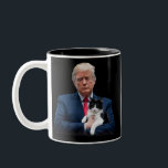 Caneca De Café Em Dois Tons Trump 2024 Cat MAGA Funny Trump Cat<br><div class="desc">Trump 2024 Cat MAGA Funny Trump Cat</div>
