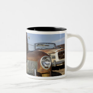 Caneca De Café Em Dois Tons Tucumcari, Novo México, Estados Unidos. Rota 66.