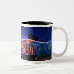 Caneca De Café Em Dois Tons Tucumcari, Novo México, Estados Unidos. Rota 66 2