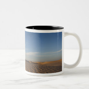 Caneca De Café Em Dois Tons Tunísia, Deserto do Saara, Douz, Grande Duna, crep