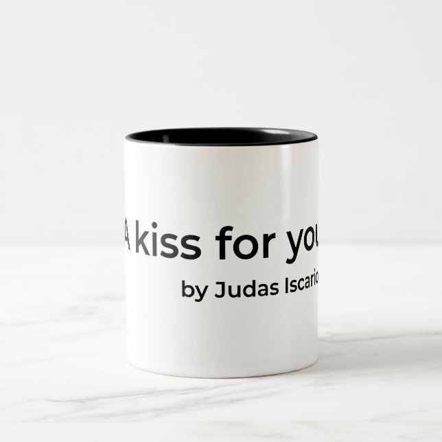 Caneca De Café Em Dois Tons Um beijo para você por Judas (Centro)
