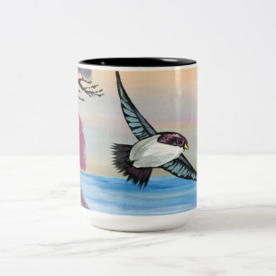 Caneca De Café Em Dois Tons Uma Exibição de Pássaros