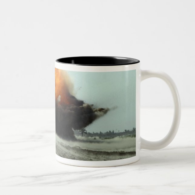 Caneca De Café Em Dois Tons Uma explosão explode (Direita)