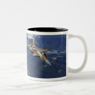 Caneca De Café Em Dois Tons Uma força aérea de E.U.F-15C Eagle que