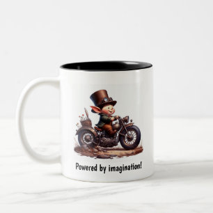 Caneca De Café Em Dois Tons Uma jovem e feliz criança dirigindo uma moto Steam