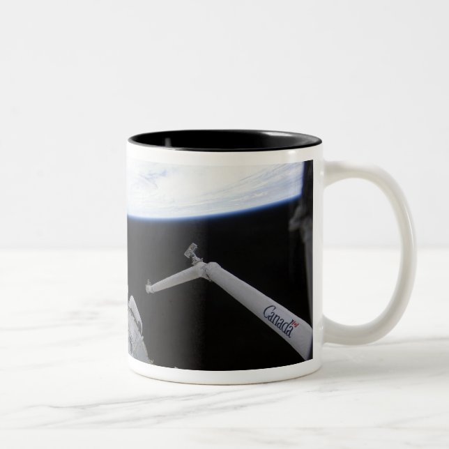 Caneca De Café Em Dois Tons Uma visualização parcial do nó Tranquilidade (Direita)