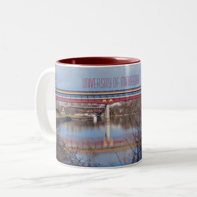 Caneca De Café Em Dois Tons Universidade de Minnesota Pedestrian Bridge Mug (Frente Esquerda)