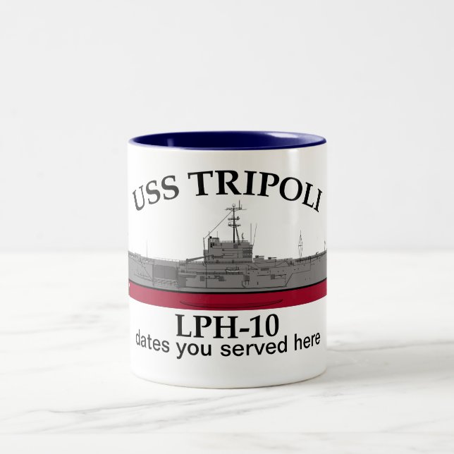 Caneca De Café Em Dois Tons USS Tripoli, LPH-10, datas personalizáveis servida (Centro)
