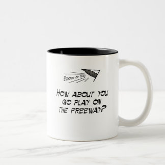 Caneca De Café Em Dois Tons Vai o jogo na autoestrada